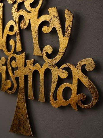 Reliëf, Grote metalen wanddecoratie in kerstboom vorm– “A