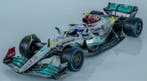Minichamps 1:18 - Modelauto - MERCEDES -AMG PETRONAS FORMULA