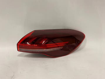Audi A5 B10 2025- rechter achterlicht LED BASIS, Verzenden, Gebruikt