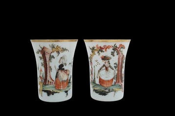 Beker (2) - Opaline glas, 19e eeuw - Opaline glazen bekers