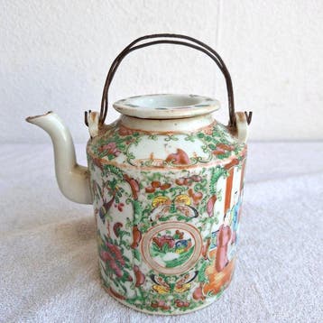 Rose Canton / Rose Medallion - Theepot - Laat-Qing-dynastie