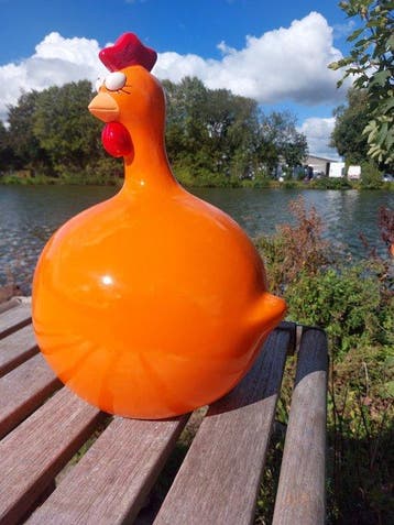 Statue, funny orange balloon chicken - 40 cm - polyrésine