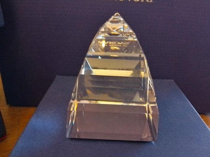 Swarovski - Beeldje - Papier piramide - Kristal, Antiek en Kunst, Curiosa en Brocante