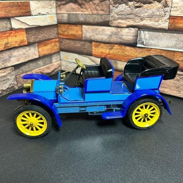 Schuco 1:18 - Voiture miniature - Schuco Classic 1:18 -, Antiek en Kunst, Antiek | Speelgoed