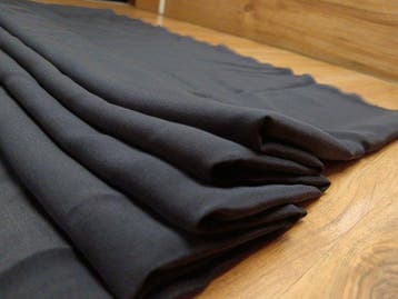 Soie pure E 588, mesure 6 × 1,40 m - Textile - 600 cm - 140, Antiek en Kunst, Antiek | Tapijten, Tafelkleden en Textiel