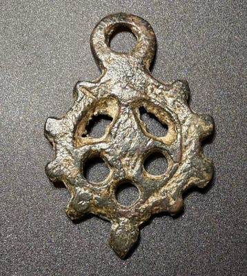 Époque Viking Bronze Pendentif ajouré rare avec une Étoile, Antiquités & Art