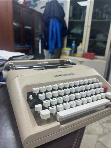Mario Bellini - Olivetti, Lettera 35 - Typemachine -