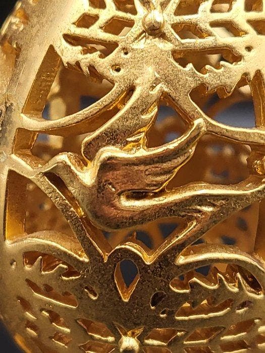 Œuf Fabergé - Franklin Mint – Œuf filigrane doré – “Le Monde, Antiquités & Art, Curiosités & Brocante