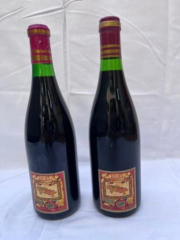 1964 & 1970 C.V.N.E. Viña Real - Rioja Gran Reserva, Reserva, Collections, Vins