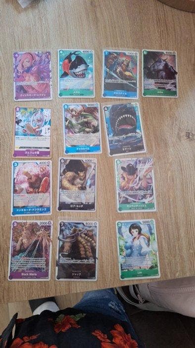 Bandai - 2500 Bulk kaarten - One Piece, Hobby en Vrije tijd, Verzamelkaartspellen | Overige