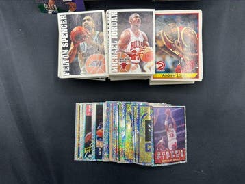 Upper Deck, Fleer, Panini - 750 Card - Good (GD), Nieuw