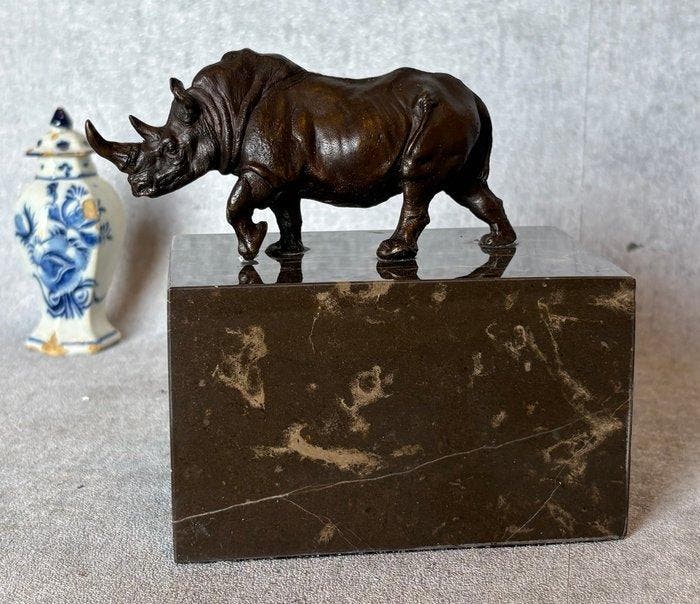 Beeld, Neushoorn - 13 cm - Brons, Marmer, Antiquités & Art, Curiosités & Brocante