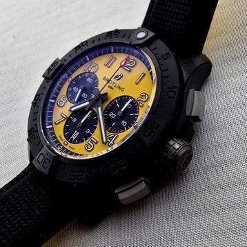 Breitling - Avenger B01 Chronograph 44 Night Mission -, Nieuw