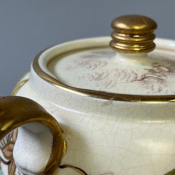 Théière - Théière antique du mouvement esthétique, en