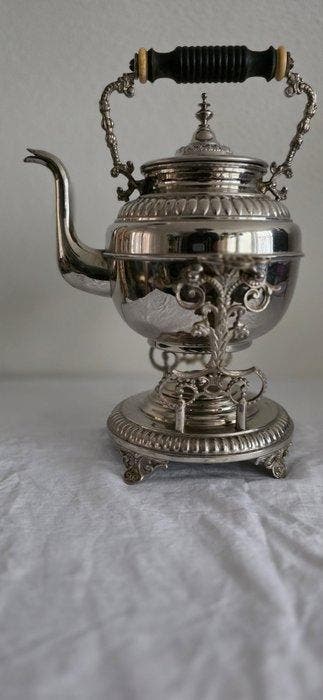 Theepot - Verzilverd - Antieke theeketel Europa