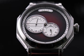 AKOR Le Locle - Smoked red Technica24 - Automatic Regulator, Nieuw