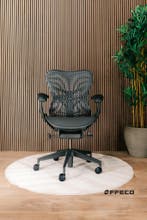 Nieuwste Model Herman Miller Mirra 2 - Inclusief Garantie, Verzenden, Zwart, Zo goed als nieuw, Bureaustoel