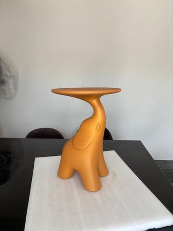 Qeeboo - Tafel - Polycarbonaat - Pako Terracotta