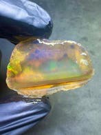 Natuurlijke opaal uit Ethiopië, ruwe, geolied. 151,55ct Ruw,