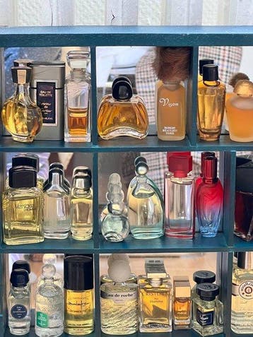 Bouteille de parfum (45) - Bois - Hermès Cartier Guerlain