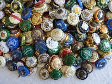 Themacollectie - + meer dan 1350 champagnecapsules. - Mumm,