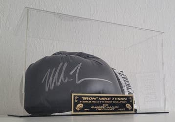 Boxe - Mike Tyson - Gant De Boxe