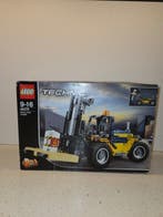 Lego Set - 42079 - Technic - Heavy Duty Forklift - Retired, Nieuw