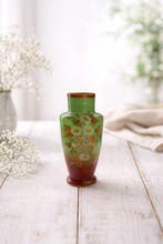 Vase Art nouveau en verre opalin vert émaillé et rehaussé de, Antiek en Kunst