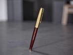 Parker - 61 Burgundy Gold Filled Cap Fountain Pen - England, Nieuw