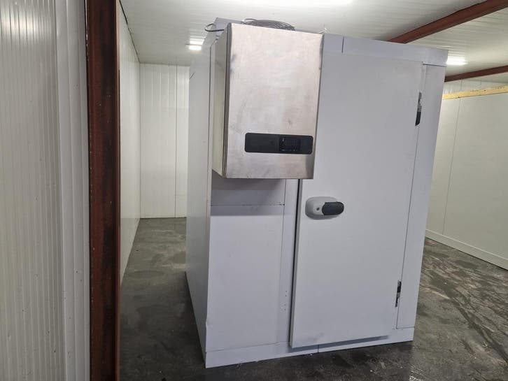 Vriescel 150 x 150 x 200 cm stekker klaar, Zakelijke goederen, Horeca | Keukenapparatuur, Gebruikt, Koelen en Vriezen