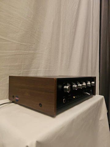 Sansui - AU-101 Amplificateur intégré à semi-conducteurs