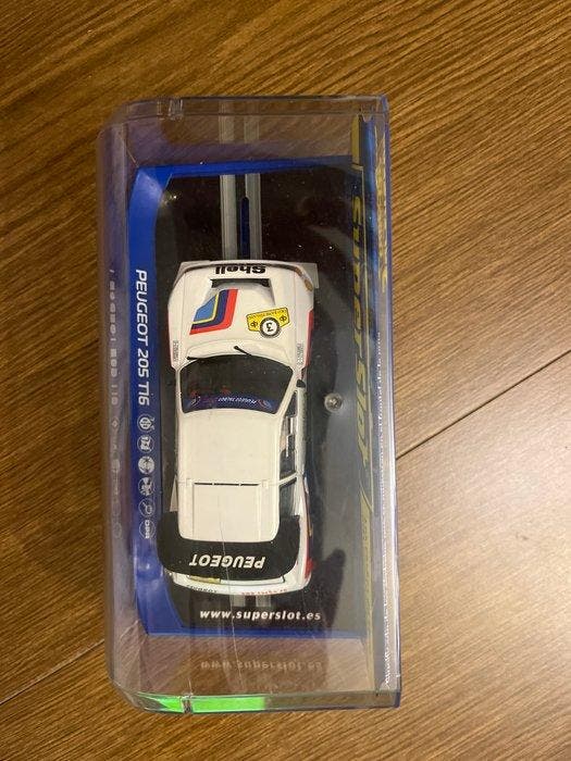 SuperSlot 1:32 - Model sportwagen - Peugeot 205 T16, Hobby en Vrije tijd, Modelauto's | 1:5 tot 1:12