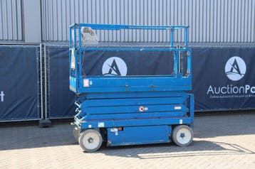 Veiling: Schaarlift Skyjack SJIII-3226 Elektrisch 227kg 9.9m, Ophalen