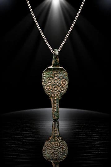 Vroege middeleeuwse Viking-stijl Brons “The Raven of Odin” —