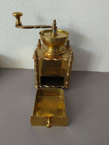 Koffiemolen - Messing - Antieke bonenmaler
