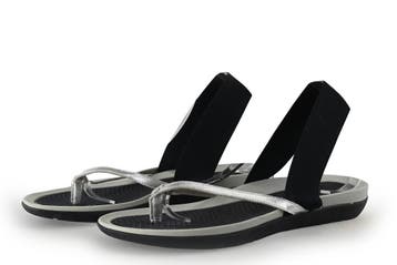 Clarks Slippers in maat 42 Zwart, Kleding | Dames, Schoenen, Slippers, Verzenden, Zwart, Zo goed als nieuw