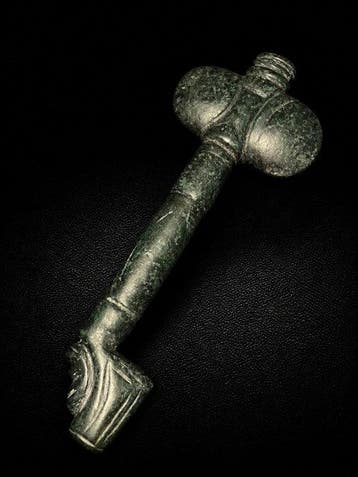 Taino-cultuur, 10e–15e eeuw na Christus, 37,5 cm jadeiet