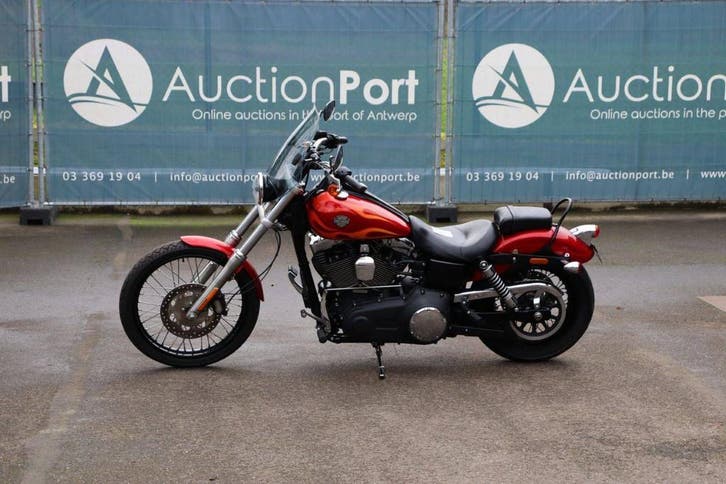 Veiling: Motor Harley Davidson Dyna Wide Glide Benzine 2012, Motos, Motos | Harley-Davidson, Enlèvement