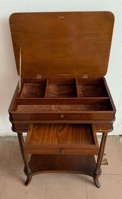 Bureau - Walnoot - Houten naaitafel, Antiek en Kunst, Antiek | Overige Antiek