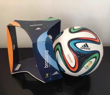 2014 FIFA Wereldkampioenschap voetbal in Brazilië - Voetbal, Nieuw