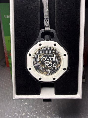 Swatch Royal Pop - Swatch × Audemars Piguet OCHO NEGRO -
