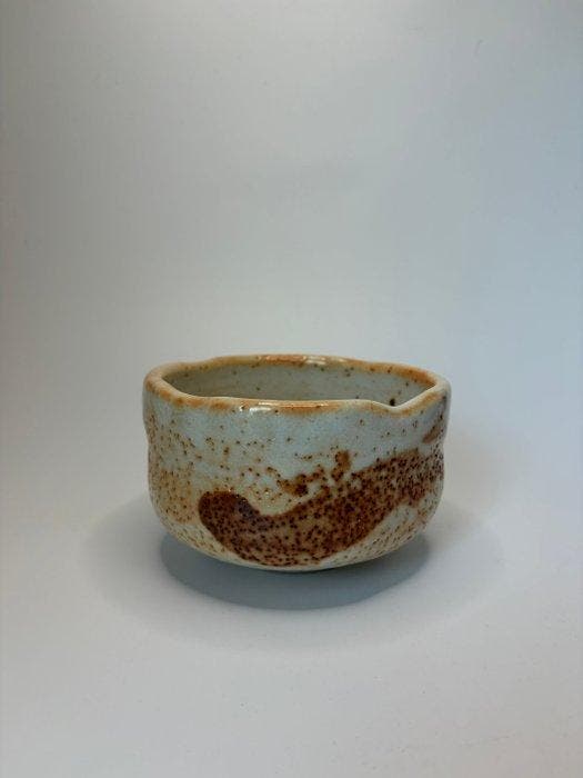 Japanse Ohi-stijl chawan – Ame-glazuur theeschaal –, Antiek en Kunst, Antiek | Overige Antiek