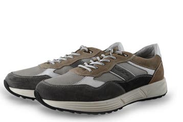 Australian Sneakers in maat 45 Beige, Kleding | Heren, Schoenen, Overige kleuren, Verzenden, Zo goed als nieuw, Sneakers
