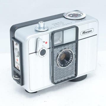 Ricoh Auto Half SE Analoge camera