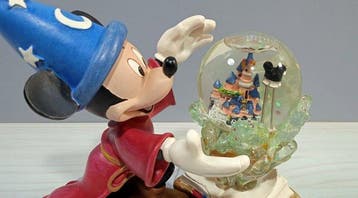 Disney Parks - 1 Snowglobe - Mickey Fantasía Aprendiz de, Verzamelen, Nieuw