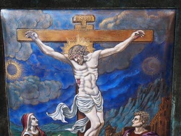 Limoges-plaquette van de Calvarie met gekruisigde Jezus,