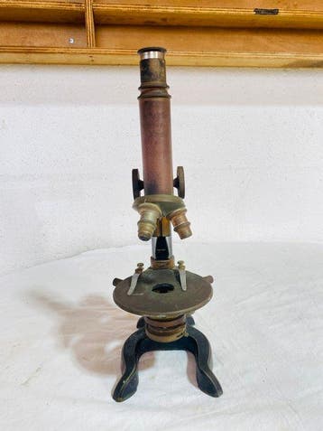 Microscoop - M . Stiassnie Paris , Ancien instrument de