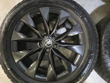 Skoda Enyac VW ID4,5, 7, Buzz Audi Q4 19 inch winterbanden, Autos : Pièces & Accessoires, Verzenden, Banden en Velgen