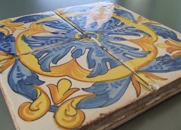 Tegel - Gekleurde Spaanse Ornamenttegels. - 1850-1900