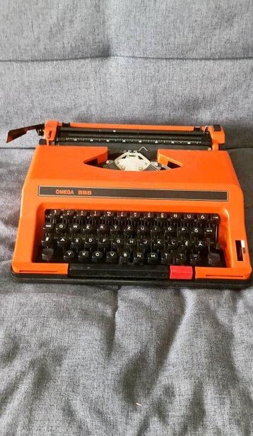 Omega 555 Portable - Machine à écrire - 1970-1980, Antiquités & Art